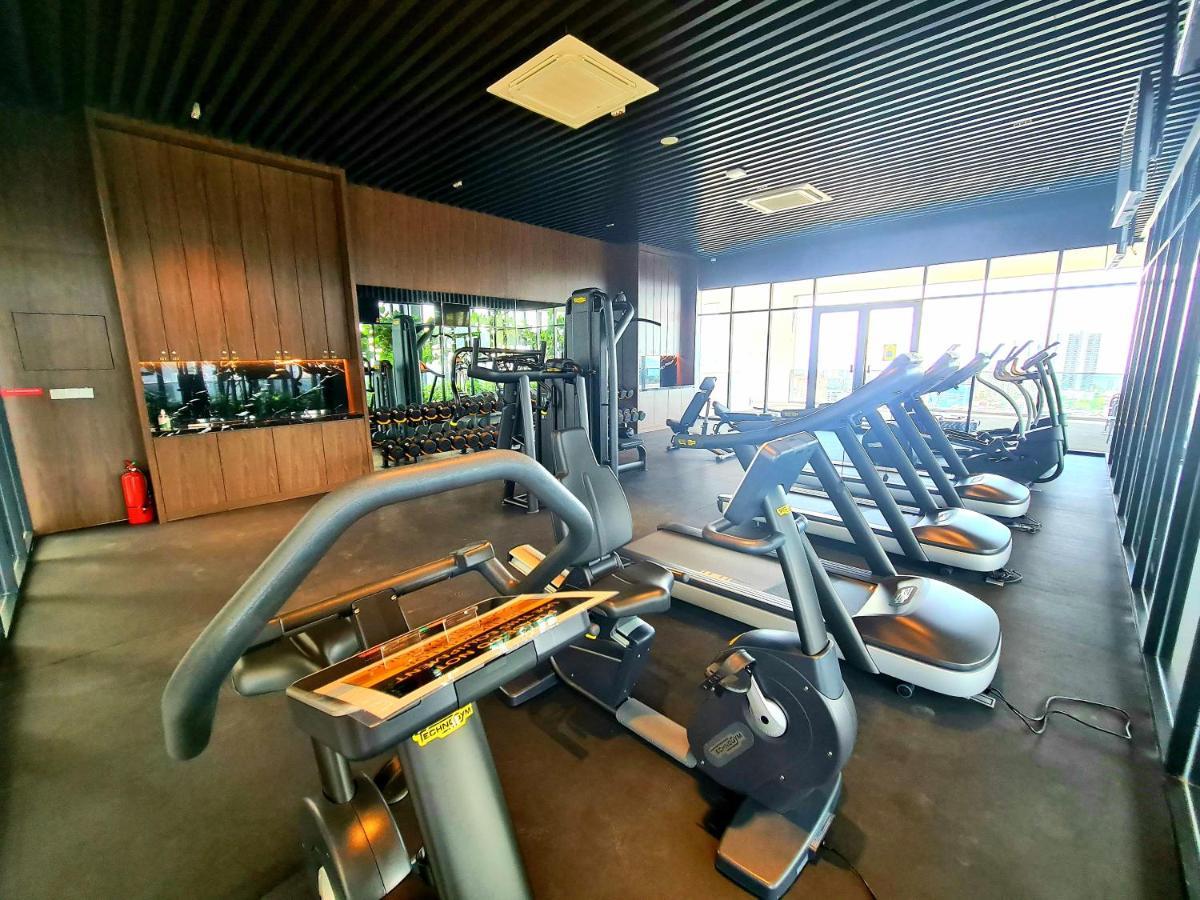 Beacon Executive Premium Suite George Town Exteriör bild